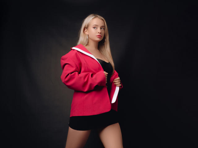 LolitaRosi - Live porno og sexkamera - 18152850