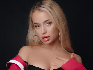 LolitaRosi - Live porn &amp; sex cam - 18152870