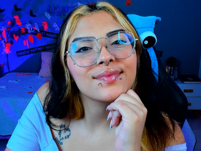 CamilleRossi - Sexe cam en vivo - 18155486