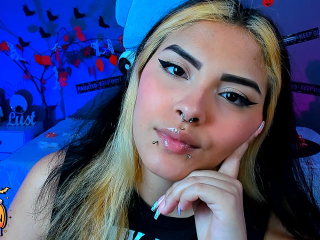 CamilleRossi - Sexe cam en vivo - 18155498