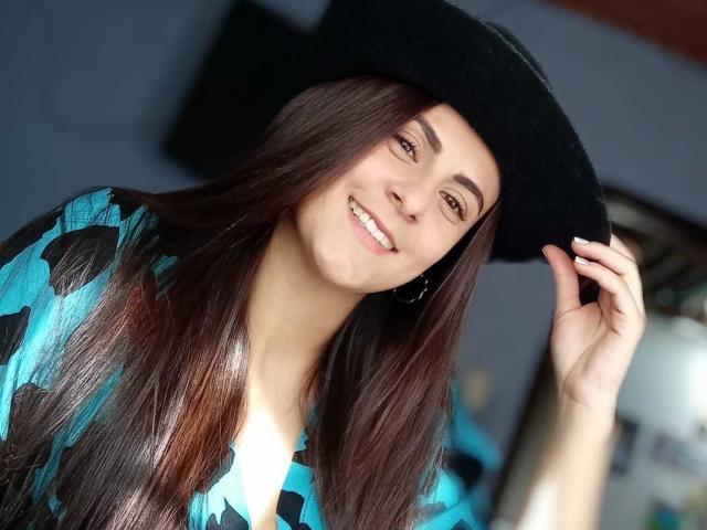 LorraineCollins - Live porn &amp; sex cam - 18156970