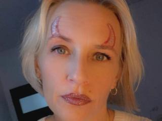 TinaRubia - Live porn &amp; sex cam - 18159826