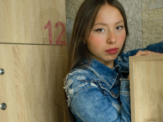 ElizzabethJ - сексуальная веб-камера в реальном времени - 18165026