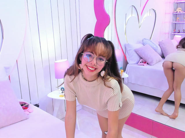 LilyLille - ライブポルノ&amp;セックスカム - 18169838