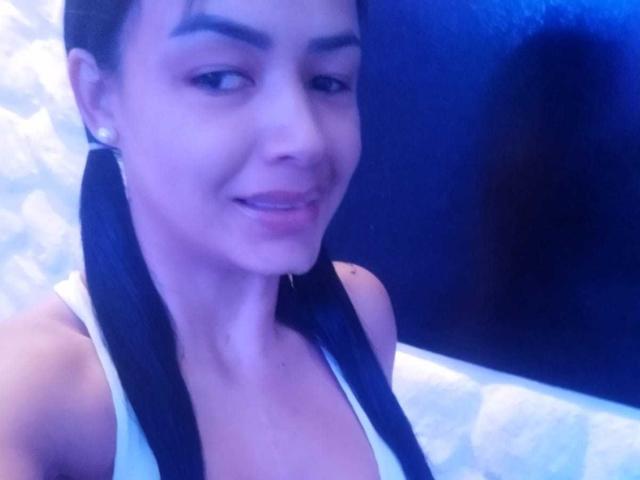 FloraJames - Sexe cam en vivo - 18172198