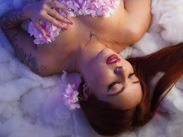 AngieTaylorr - Live porn &amp; sex cam - 18172934