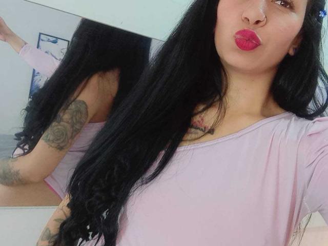 EmmaFerrer69 - Live porn &amp; sex cam - 18179390