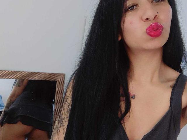 EmmaFerrer69 - Live porn &amp; sex cam - 18179394