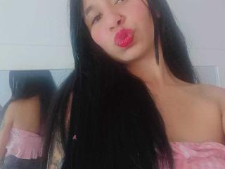 EmmaFerrer69 - Live porn &amp; sex cam - 18179566
