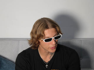 TommyBlue - Live porn &amp; sex cam - 18179618