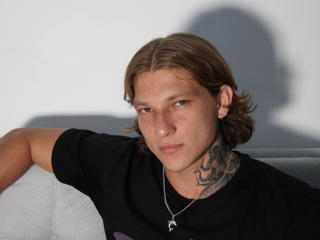 TommyBlue - Live porn &amp; sex cam - 18179638