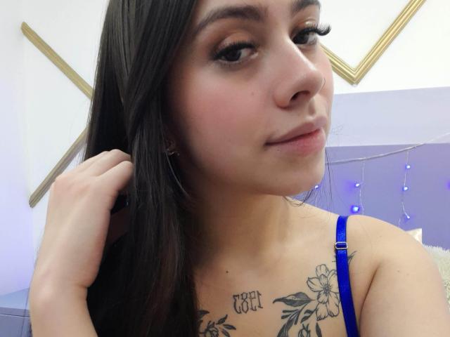 ChanelDeRosee - Live porno og sexkamera - 18180010