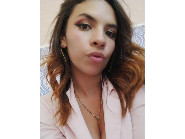 VioletaStone - Live porn &amp; sex cam - 18184974