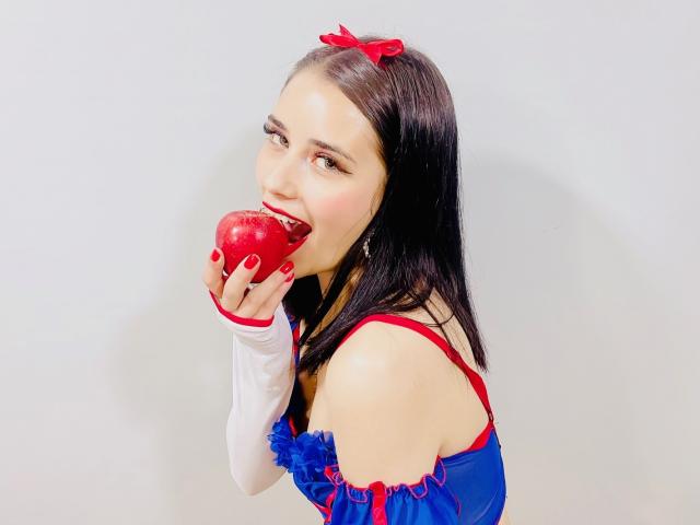 TiffanySilvye - Live sex cam - 18188066