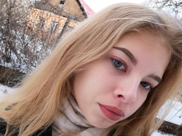 LilianLola - Live sex cam - 18188730