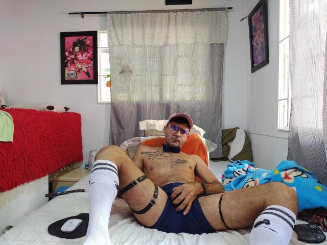 ThomasTompson - Live porn &amp; sex cam - 18191574