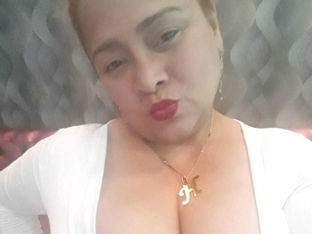 MonzeratBoyer - Live porn &amp; sex cam - 18191810