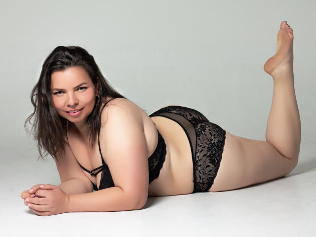 AlejaMarkuzzi - Camera khiêu dâm &amp; quyến rũ trực tiếp - 18191978