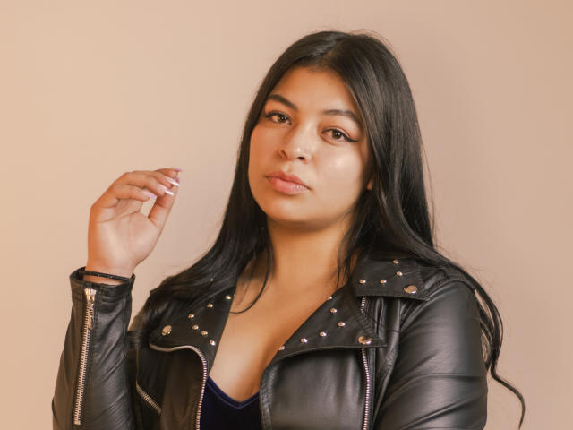 EmilieBrune - Sexe cam en vivo - 18192754