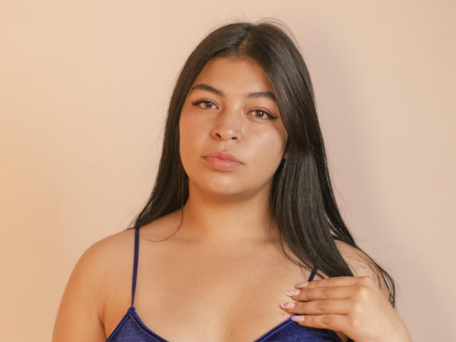 EmilieBrune - Sexe cam en vivo - 18192762