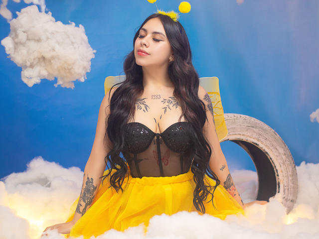 ChanelDeRosee - Live porn &amp; sex cam - 18194646