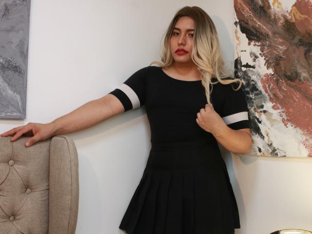 FallonCarrington - Live porn &amp; sex cam - 18195098