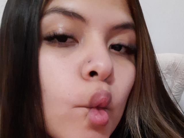 LuciaRobertz - Camera khiêu dâm &amp; quyến rũ trực tiếp - 18195690