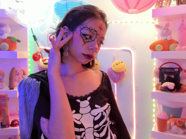 ChloeSorni - Live porno og sexkamera - 18195894