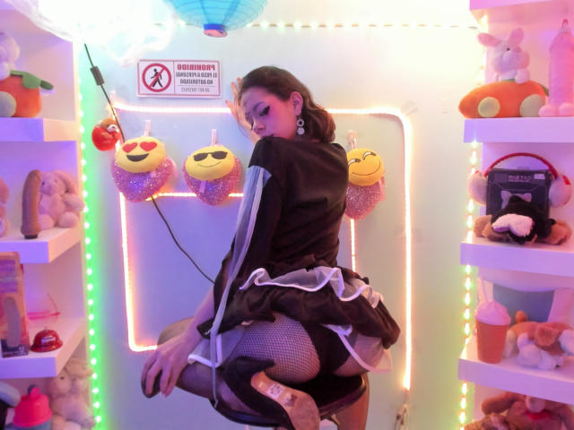 ChloeSorni - Live porn &amp; sex cam - 18195906