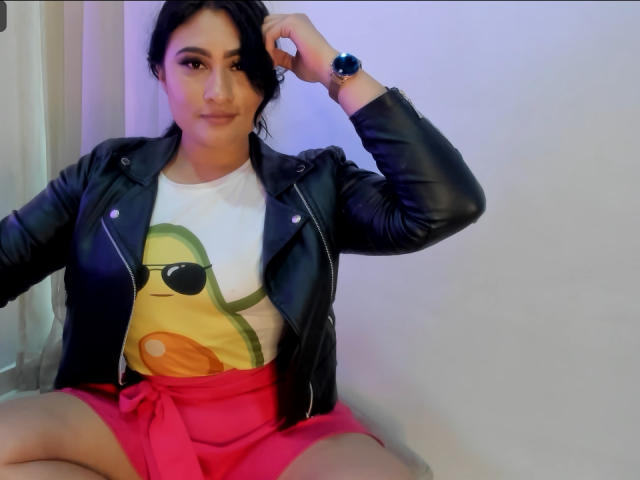 ShiaraRussi - Live porn &amp; sex cam - 18197474