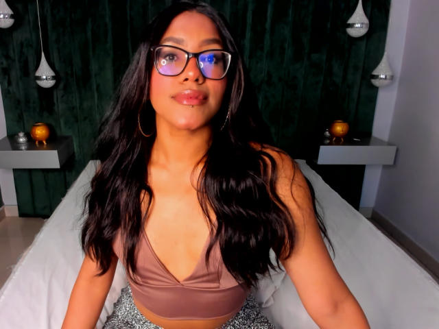 ZhaoMiller - Live porn &amp; sex cam - 18199294