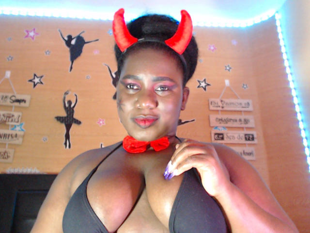 Dilay - Live porno og sexkamera - 18207574