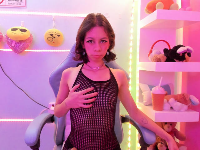 ChloeSorni - Live porn &amp; sex cam - 18212582