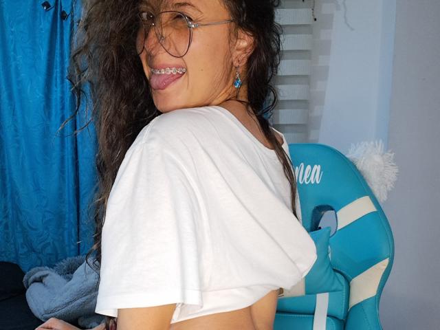 TammyDeluxe - Camera khiêu dâm &amp; quyến rũ trực tiếp - 18212734