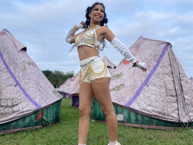 MeganWisse - Élő pornó és szexkamera - 18215010