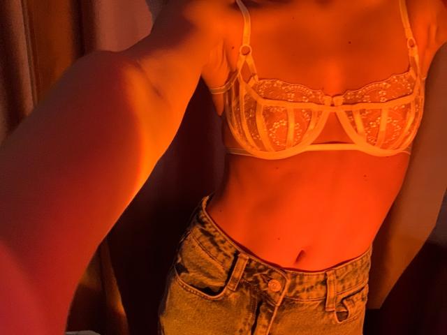 Villmore - Live sex cam - 18216402