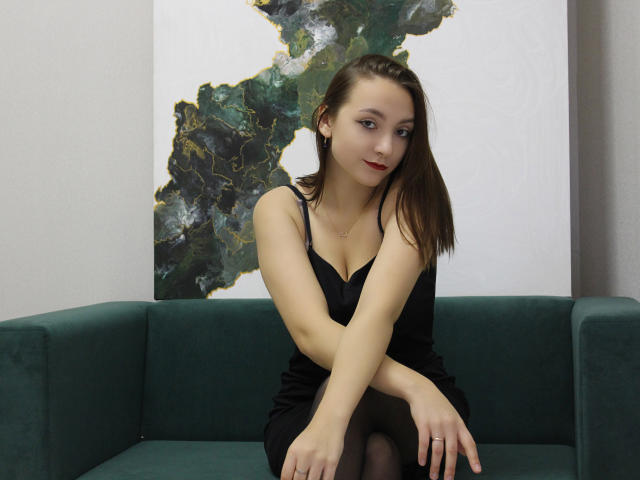 EllyHolmes - Live porn &amp; sex cam - 18219502
