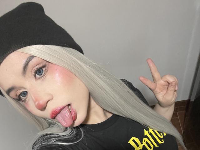 RiassGemory - Live porn &amp; sex cam - 18222310