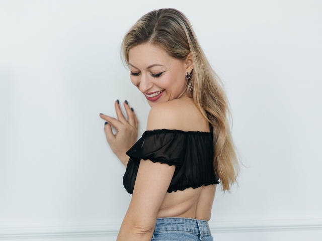 SweetLadyXX - Live porn &amp; sex cam - 18223994