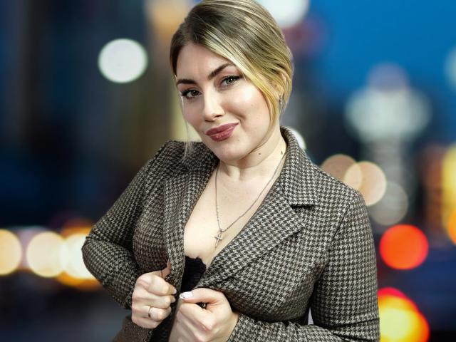 SofiaLux - Live porn &amp; sex cam - 18226454