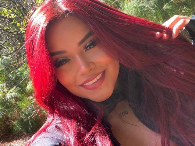 MajoJones - פורנו בשידור חי ומצלמת סקס - 18233106