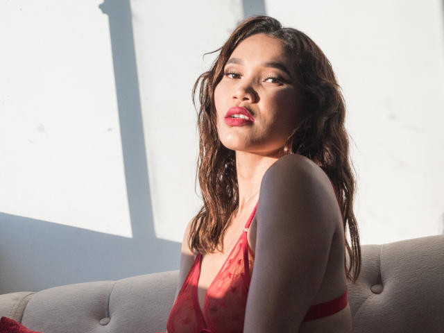 LuciaCortez - ライブポルノ&amp;セックスカム - 18233278