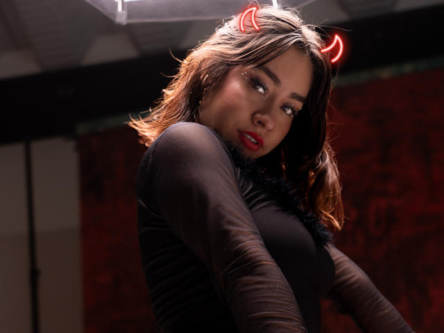 LilyThompson - Sexe cam en vivo - 18235514