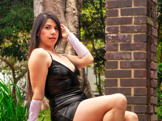 LauraaVelez - פורנו בשידור חי ומצלמת סקס - 18236458