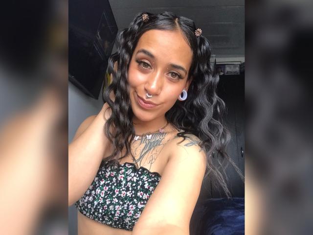 ZaraJoy - сексуальная веб-камера в реальном времени - 18237246