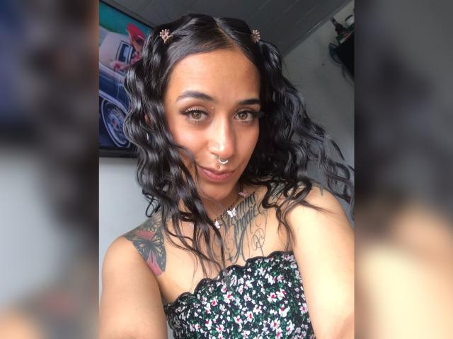 ZaraJoy - Live porn &amp; sex cam - 18237262