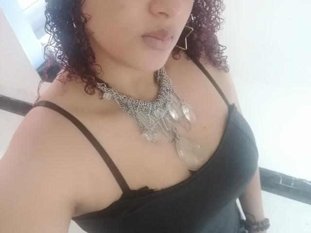 VioletaSwitch - Live porn &amp; sex cam - 18237370