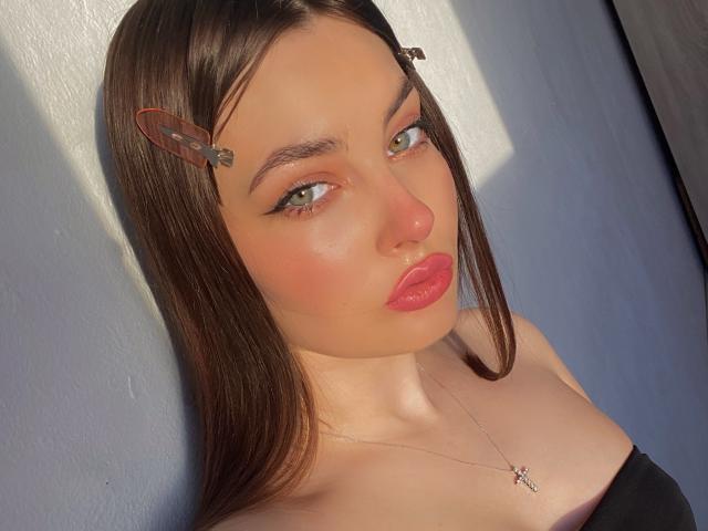 AlishaCakes - сексуальная веб-камера в реальном времени - 18239318