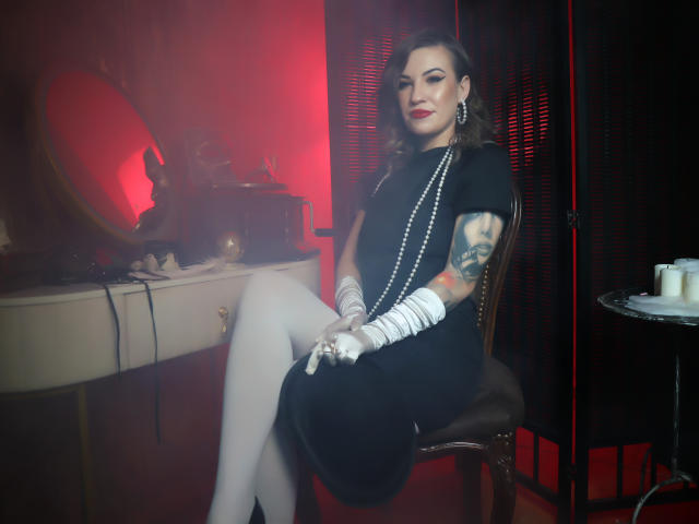 RanyaYazim - Élő pornó és szexkamera - 18243470