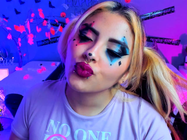 CamilleRossi - сексуальная веб-камера в реальном времени - 18243606